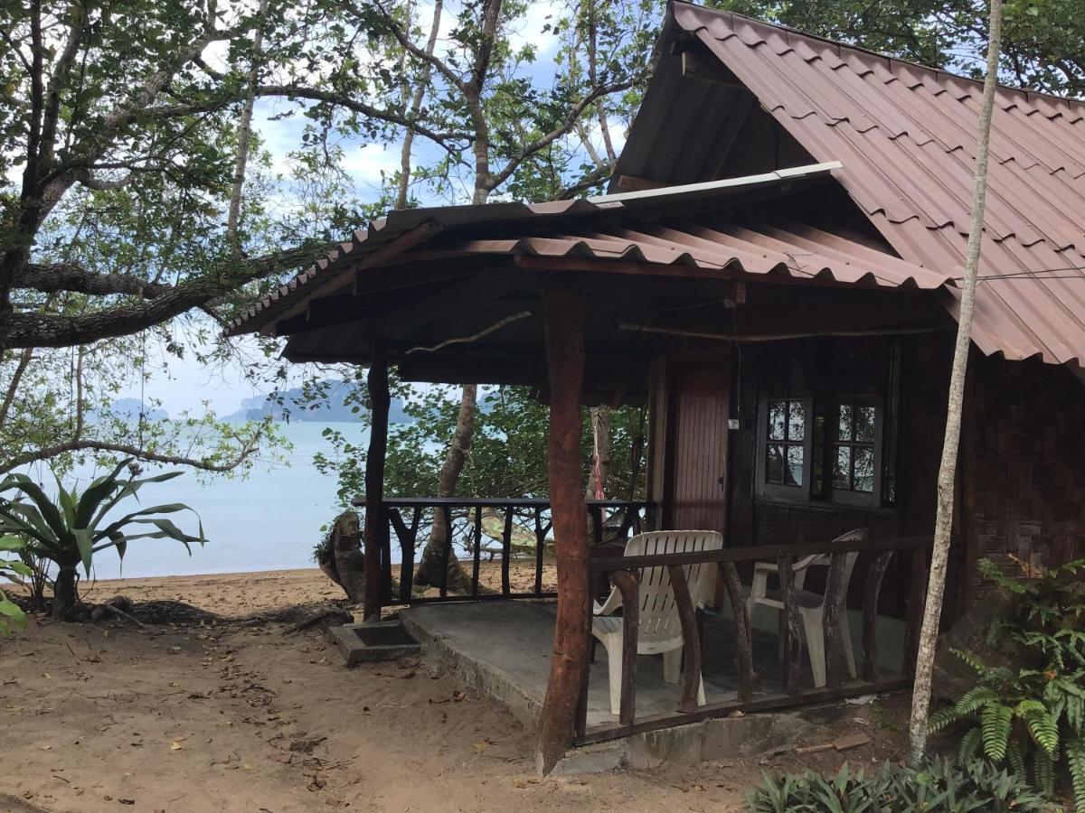 Dawn Of Happiness Hotel Ao Nam Mao Exterior photo